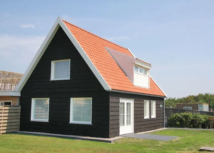 Strandvilla Roots